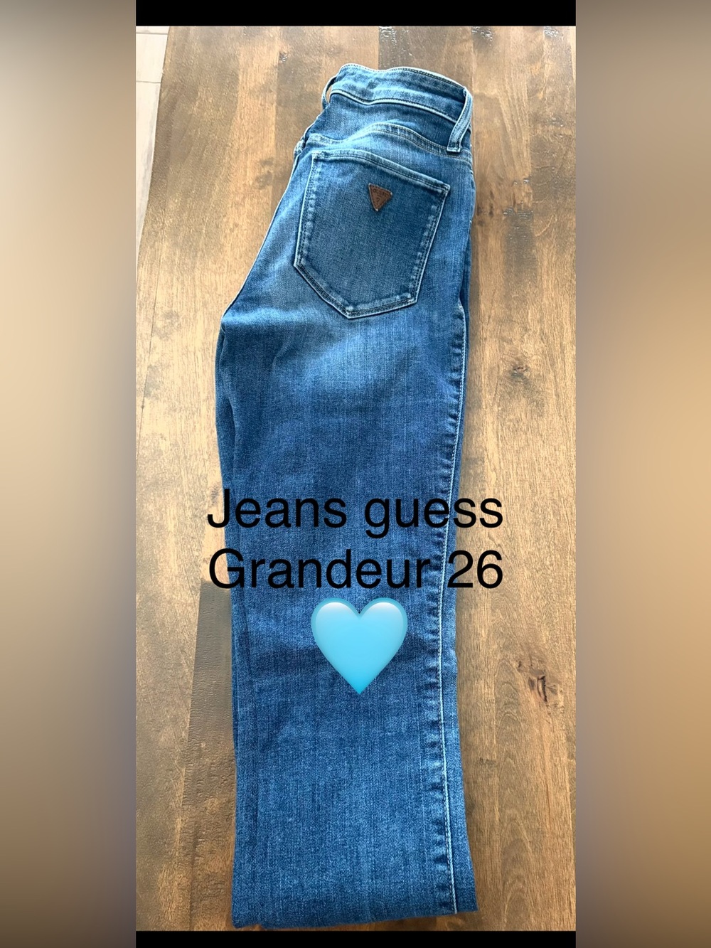 GUESS Women's Medium Blue Skinny Jeans